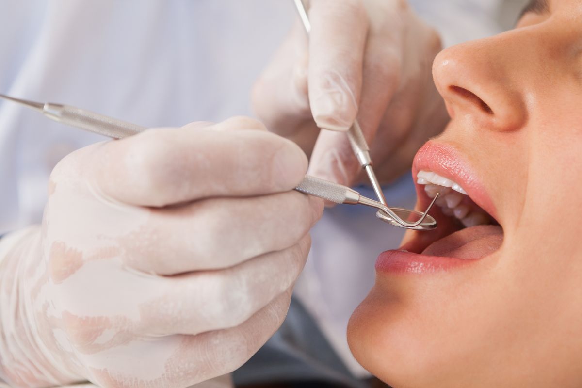 Emergency Walk-In Dentist in London: When to Go, What It Costs and Your NHS Options 3 How to choose a private emergency dentist in London
