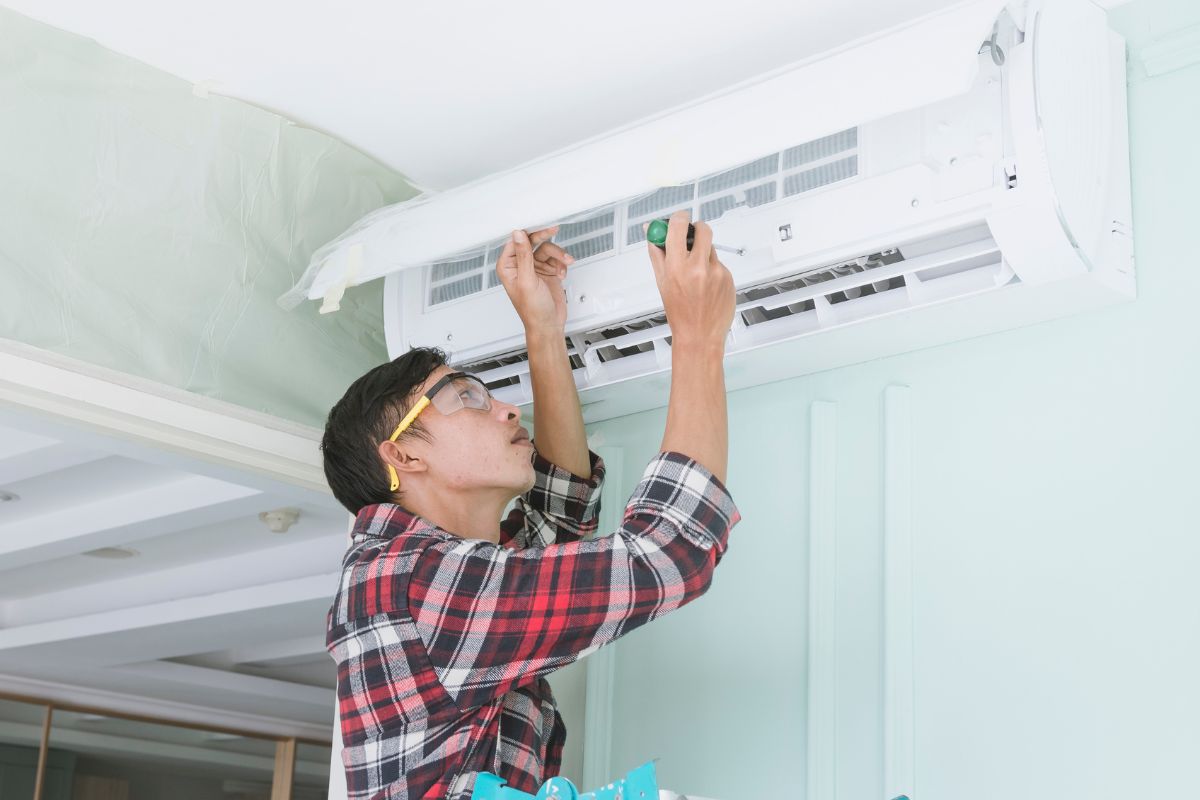 How to Get a Free Air Conditioner: Programs That Can Help and How to Apply 3 Watch out for free air conditioner scams
