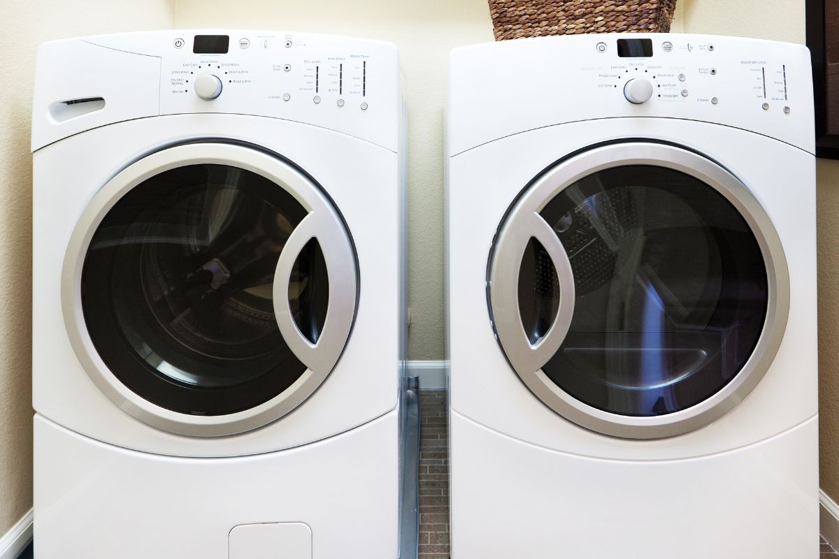 How to Get a Free Washer and Dryer: Where to Look and What to Check 1 Where to find a free washer and dryer