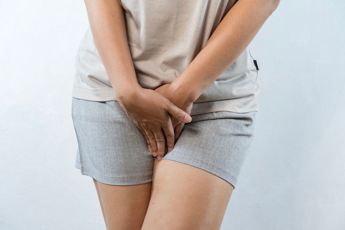 Vaginal Yeast Infection: Can It Affect Your Face? Symptoms, Causes and Treatment 2 What causes a vaginal yeast infection