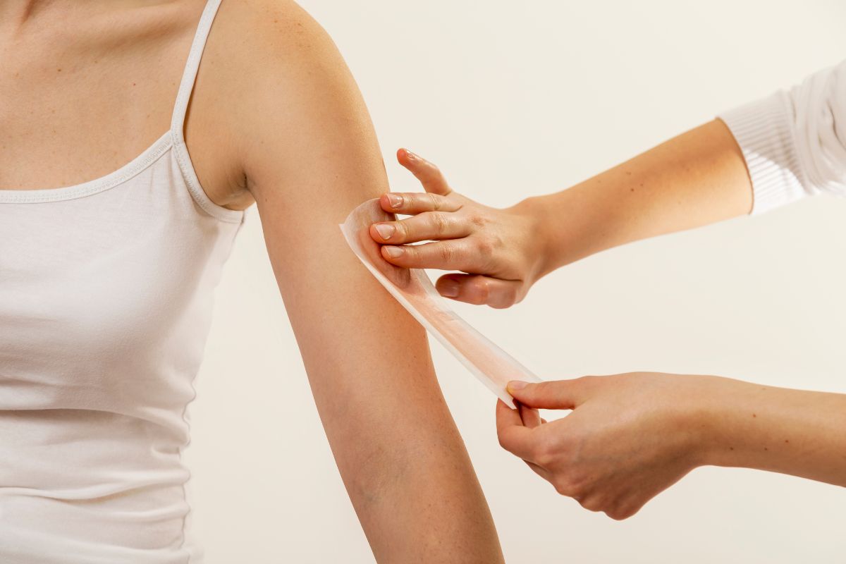Facial Laser Hair Removal vs Waxing: Which Is Better for You? 3 What are the side effects of each method